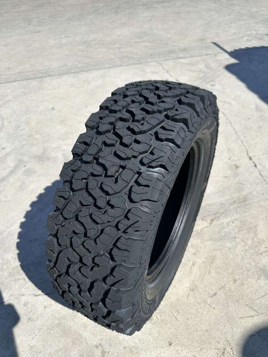 ANVELOPE 4x4 235/55 19 all terrain garantie 3 ani dot 2026