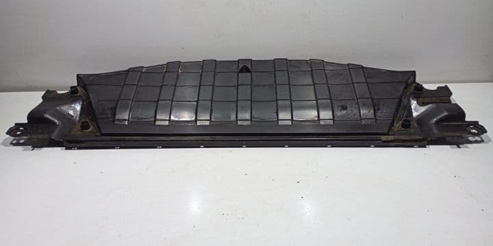 Capac etansare inferior intercooler Nissan Navara D23 [2015 - 2019]