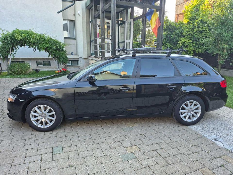 Audi A4 B8 2013 Navi / Climatronic / Incalzire scaune / Proprietar - URGENT
