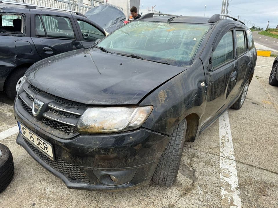 Dezmembrez / Dezmembrari / Piese / Accesorii Dacia logan 2 mcv 2015 negru 0.9 tce H4B (408) volan stanga