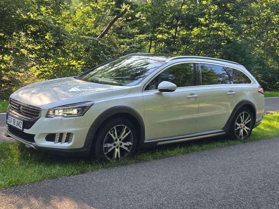 Peugeot 508 RXH Hybrid4 – 2.0 Diesel + Electric – 200 CP
