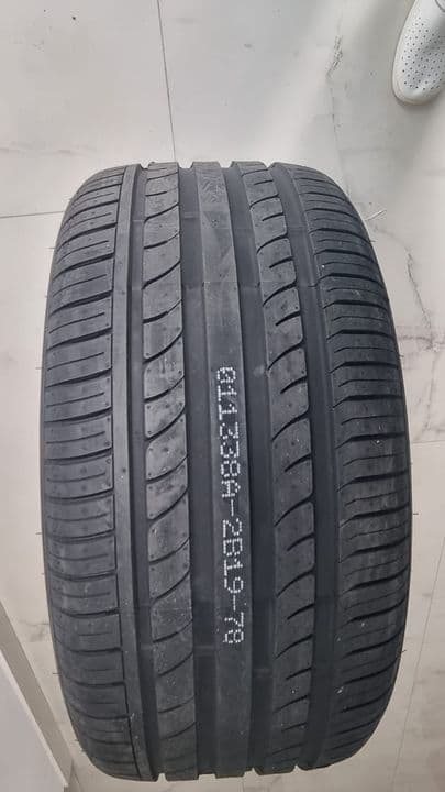 Vand 4  anvelope noi 235 55 18 vara