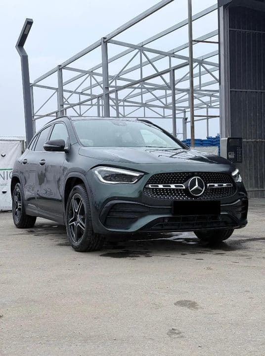 Mercedes-Benz GLA 250e TVA Deductibil