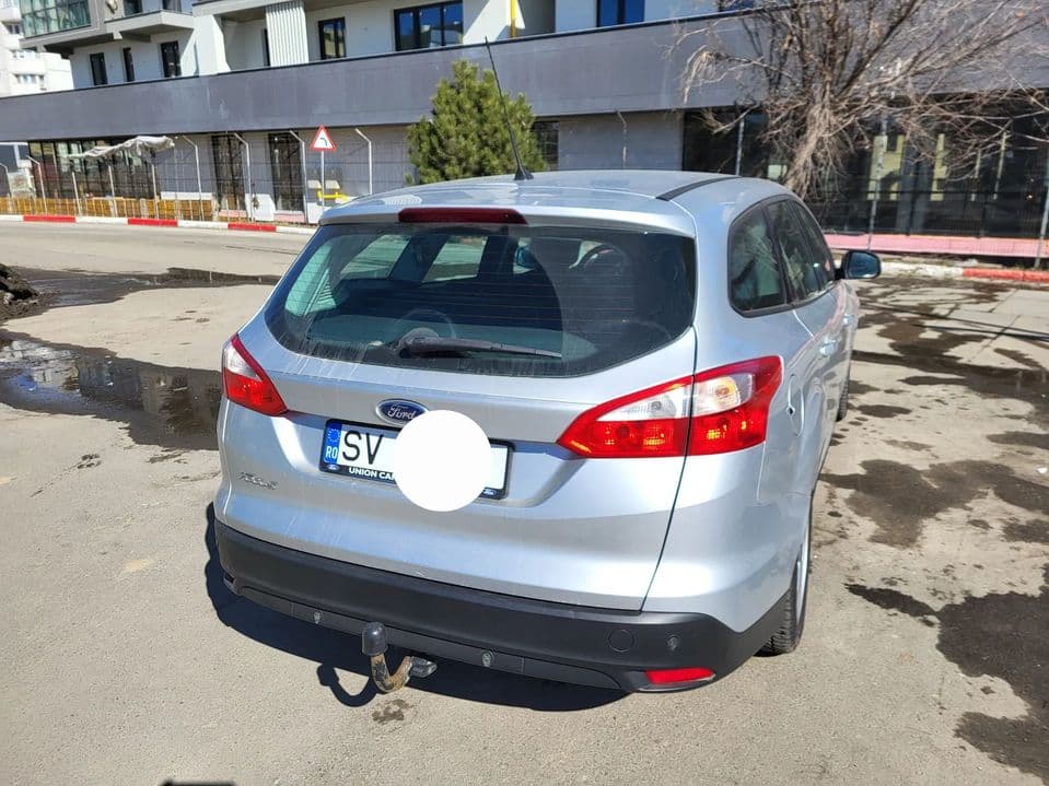 Ford Focus Mașina funcționează foarte bine, fără erori în bord.