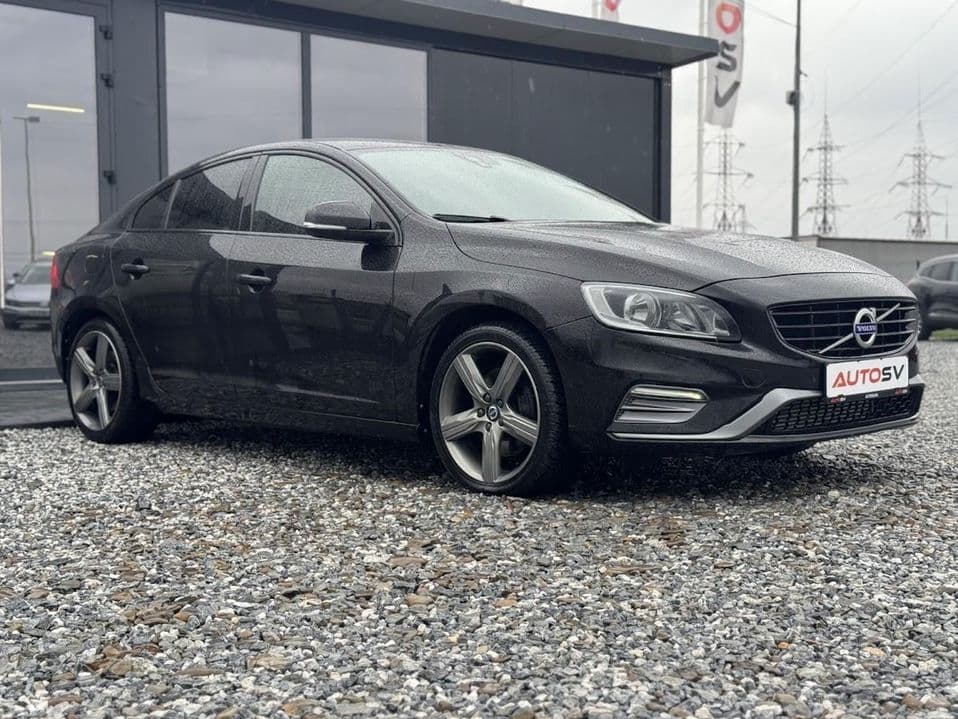 Volvo S60 2.0 D5 225CP Automat "R-Design" / Piele / Rate Fixe Avans ZERO /
