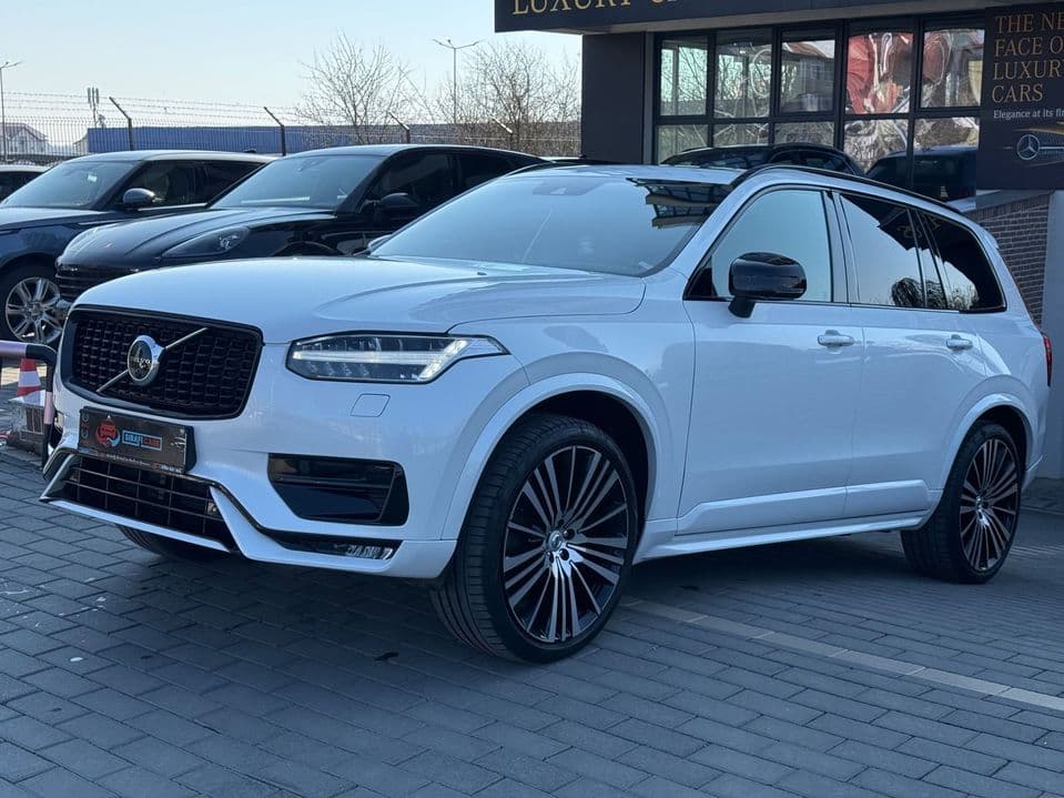 Volvo XC 90 7 locuri/Perne/Panoramic/360°/Head-Up/Nappa/Ventilatie/Mild-Hybrid