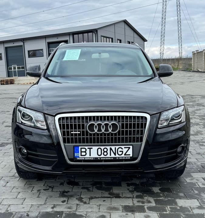 Audi Q5 Audi Q5, 4x4 (Quattro), 2010, 250.000 km, cutie manuala, 2.0 diesel