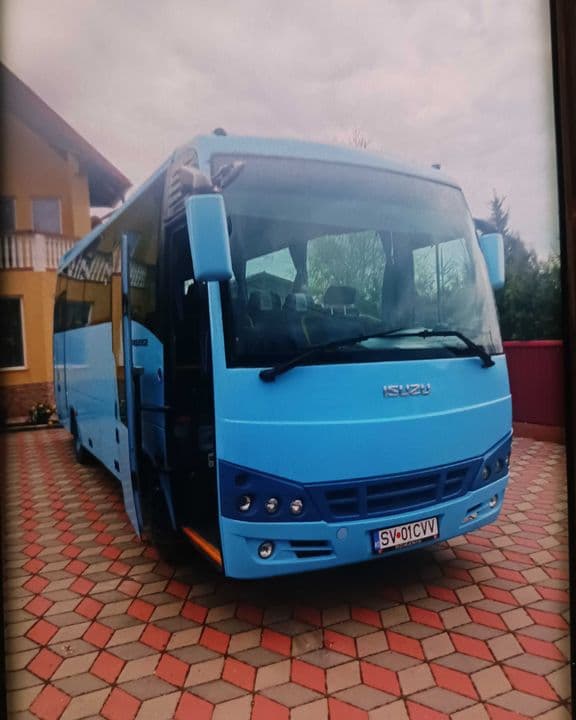 Vând Autocar Isuzu 2008 Instare bună de funcționare.