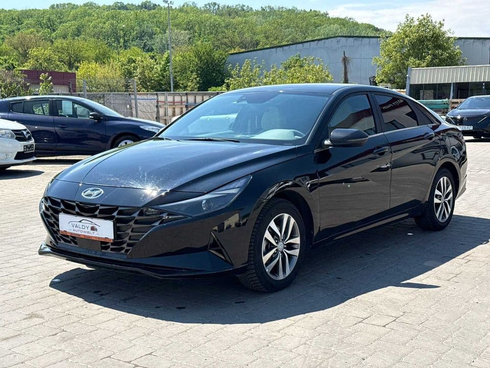 Hyundai ELANTRA 2021