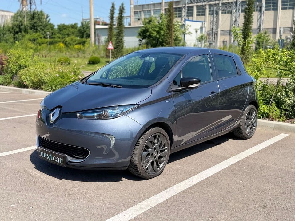 Renault Zoe 41 kWh 2018 LIMITED Paket SOH 87,6% baterie proprietate