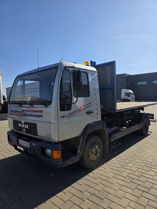 Vând camion man portcontainer/platforma/basculabil