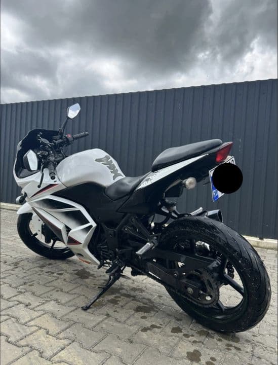 Kawasaki Ninja 250R - an 2010 - A2