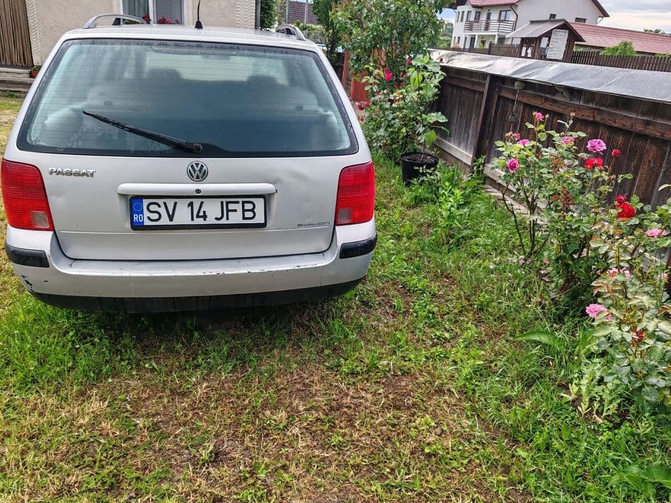 Volkswagen Passat Masina porneste, nu mai este folosita, necesita reparații.