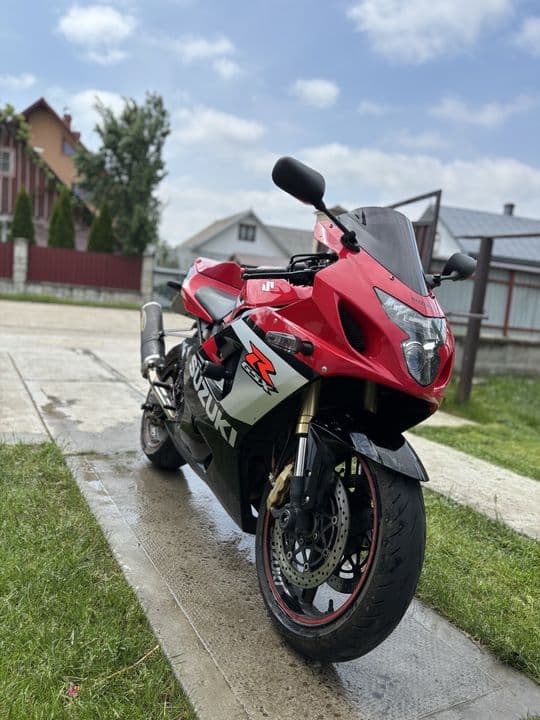Suzuki GSXR600 K5 cu vama platita