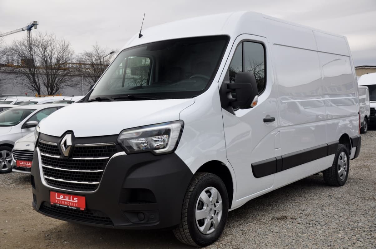 Renault Master L2H2 Van