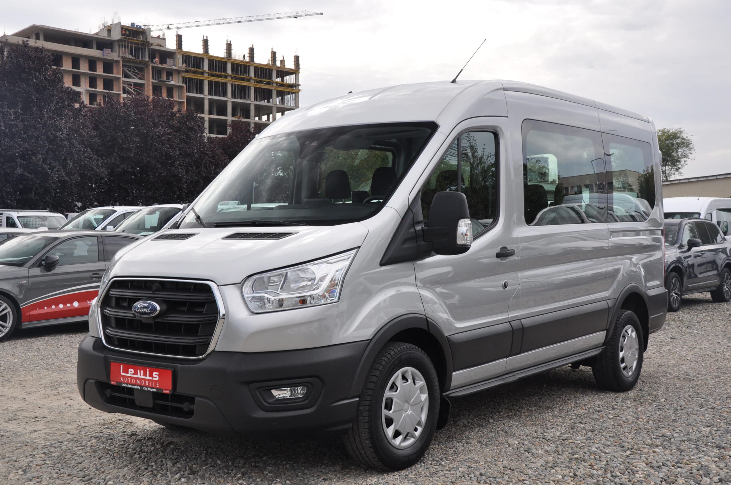 Ford Transit L2H2 9 Locuri Automat