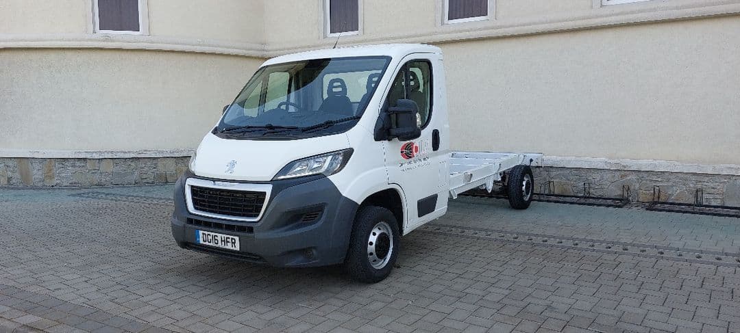 Peugeot Boxer din 2017 motor 2.2 diesel Volan pe dreapta Anglia