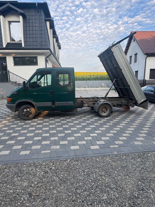 Vand autoutilitara Iveco Daily 2.8 D, 6 locuri, basculabil