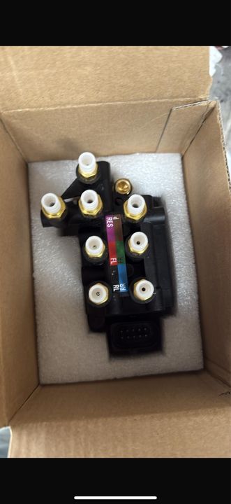Bloc valve bmw g11 g12 seria 7 seria 5 audi q7 4m q8 a8 a7 cayenne nou