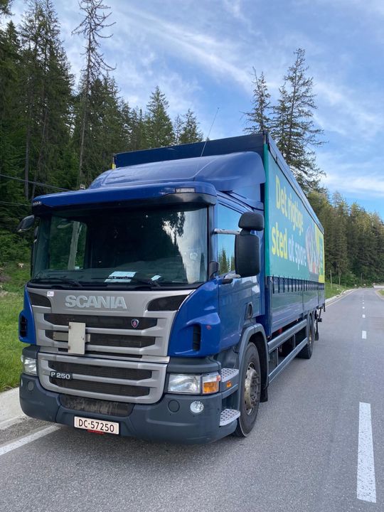 Scania P250 prelată 9.70 m spațiu de încărcare