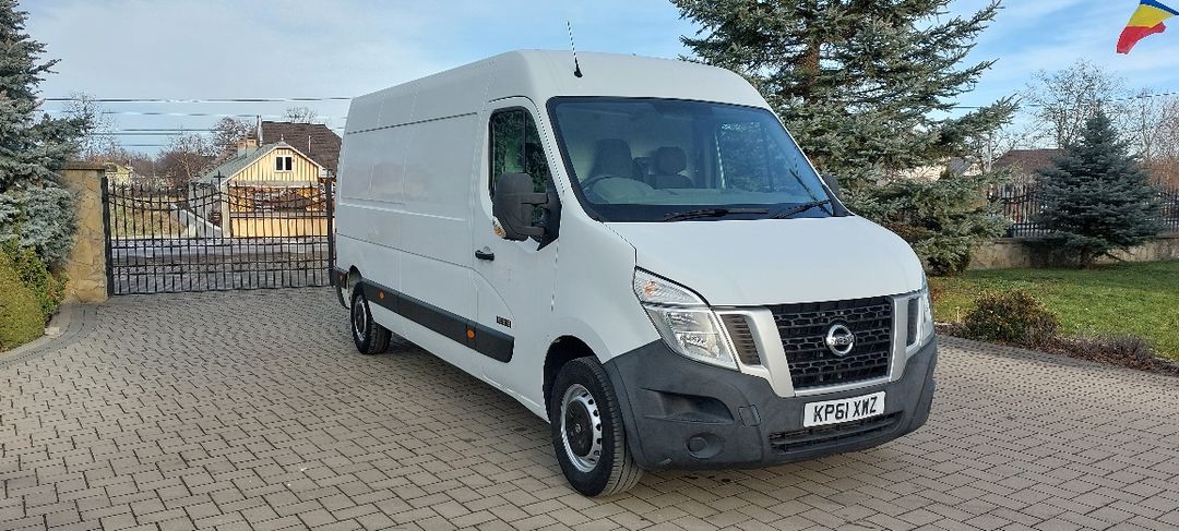 Nissqn V400 din 2014 motor 2.3 diesel euro 5 Volan pe dreapta Anglia