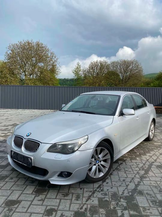 De vanzare 525 i