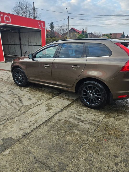 Volvo XC 60 Volvo xc60, motor 2l ,181 cp.